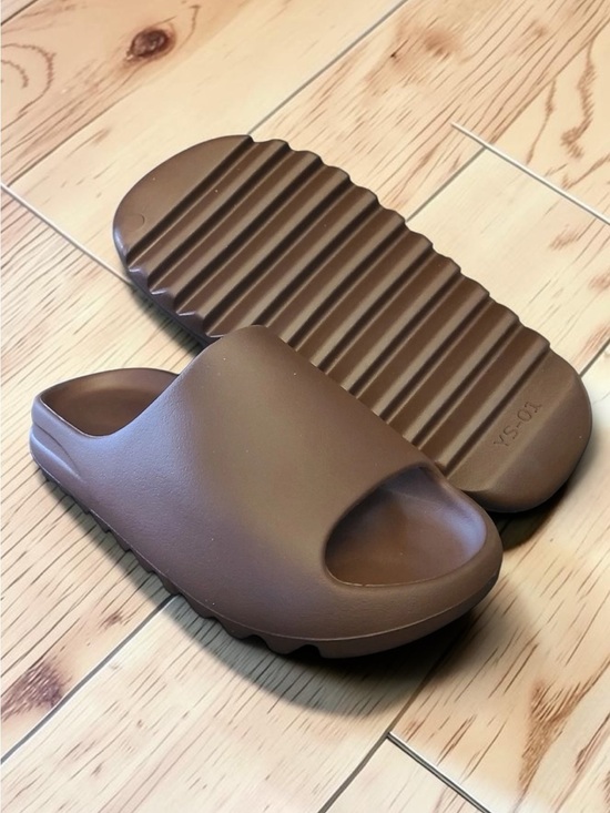 Other - YS-01 Slides – Fudge – Brand New - sizes 5-16